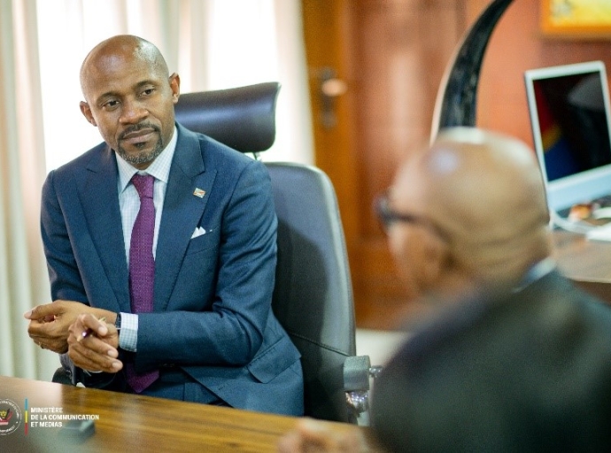 Contexte sécuritaire oblige, RDC : Patrick Muyaya affiche sa détermination pour la mise en valeur du rôle d’avant-garde des médias publics 